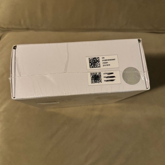 theraface pro in white - Picture 2 of 5